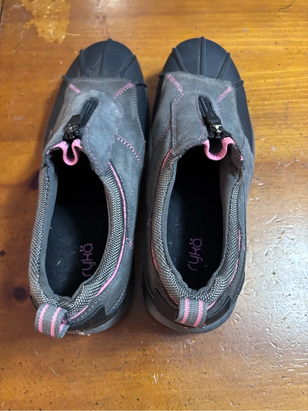 Ryka Women's Grey Slip-On Zipper Athletic Shoes with Pink Stitching 11 Wide